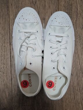 Converse White/Blush Gold Unisex  shoes - Size Mens 6 / Womens 8/ 39